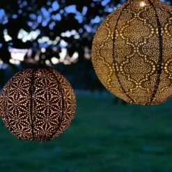 Lumiz Solar Buitenlampion Bazaar Rond - Solar Tuinverlichting - 30 Cm - Goud 6 Lumiz Solar Buitenlampion Bazaar Rond - Solar Tuinverlichting - 30 Cm - Goud -Leenbakker Winkel 1000033355 0110