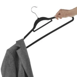 ACAZA Set Van 50 Anti-slip Kleerhangers, Fluweel, Zwart -Leenbakker Winkel 1000045934 0102