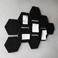 QUVIO Vilten Memobord Hexagon Set Van 10 - Zwart -Leenbakker Winkel 1000071632 0103