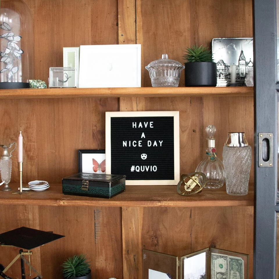 QUVIO Letterbord Zwart Met Houten Lijst 4 QUVIO Letterbord Zwart Met Houten Lijst - Afbeelding 4