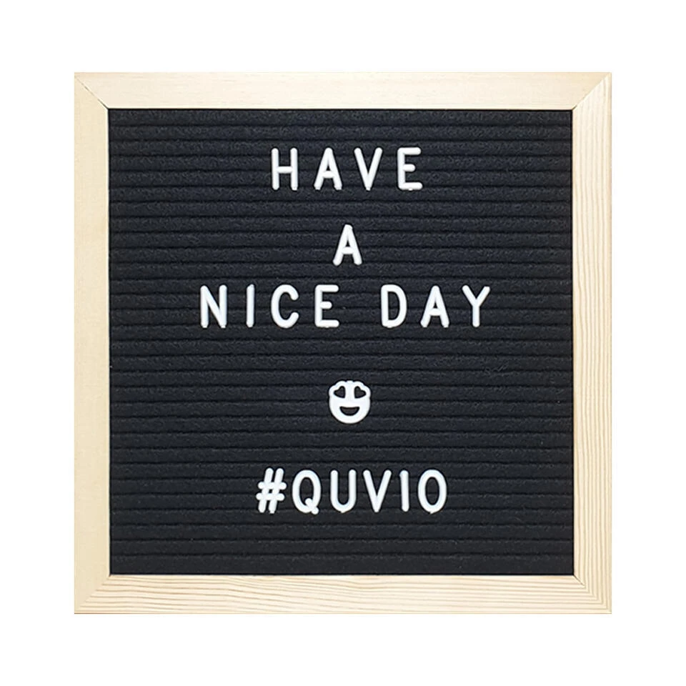 QUVIO Letterbord Zwart Met Houten Lijst 1 QUVIO Letterbord Zwart Met Houten Lijst