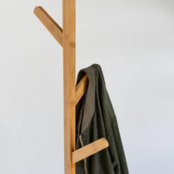 QUVIO Staande Kapstok Met Plank - Licht Bruin -Leenbakker Winkel 1000071827 0103