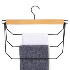 ACAZA Broekhangers - Set Van 3 Kleerhangers Met 3 Houders 6 ACAZA Broekhangers - Set Van 3 Kleerhangers Met 3 Houders -Leenbakker Winkel 1000074003 0102