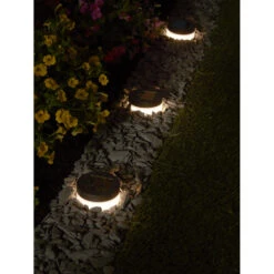 LuxForm Solar Grondspots - Avignon - 4 Stuks - LED - Zwart 5 LuxForm Solar Grondspots - Avignon - 4 Stuks - LED - Zwart -Leenbakker Winkel 3a90eed04e4a45eeb407e71896dd62b7