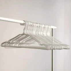 Nordix Kledinghangers Set 100 Stuks Metaal Zwart Draadhanger Kleerhangers -Leenbakker Winkel 5a9ba31c07d34e81ba1ec30b4d9a3c04