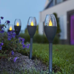 Luxform Prikspot - Solar - Grijs - LED Flame Effect - H38 Cm -Leenbakker Winkel 8b3501205b414029b54d0af1cc324efa